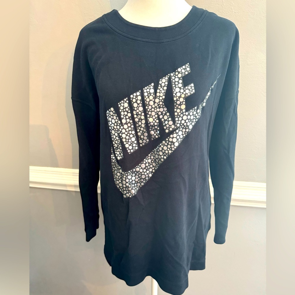 Women’s Nike Top